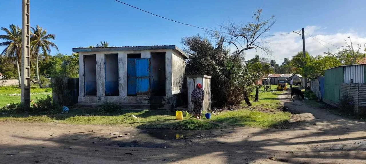 Bedürftige Menschen aus Madagaskar von Projektentwickler für Gebäude von grüner Energie