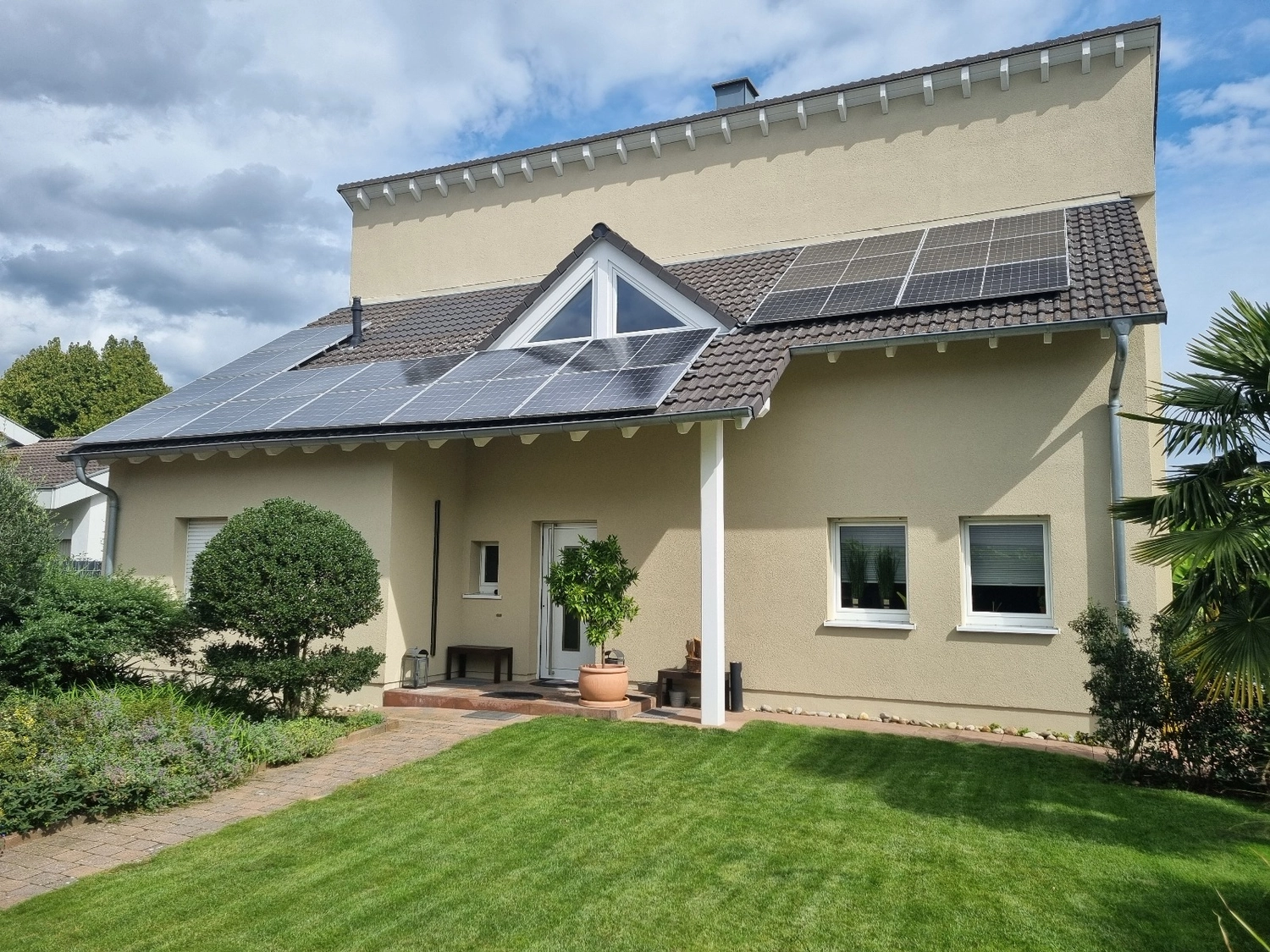 Wärmepumpen von Projektentwickler für Gebäude von grüner Energie