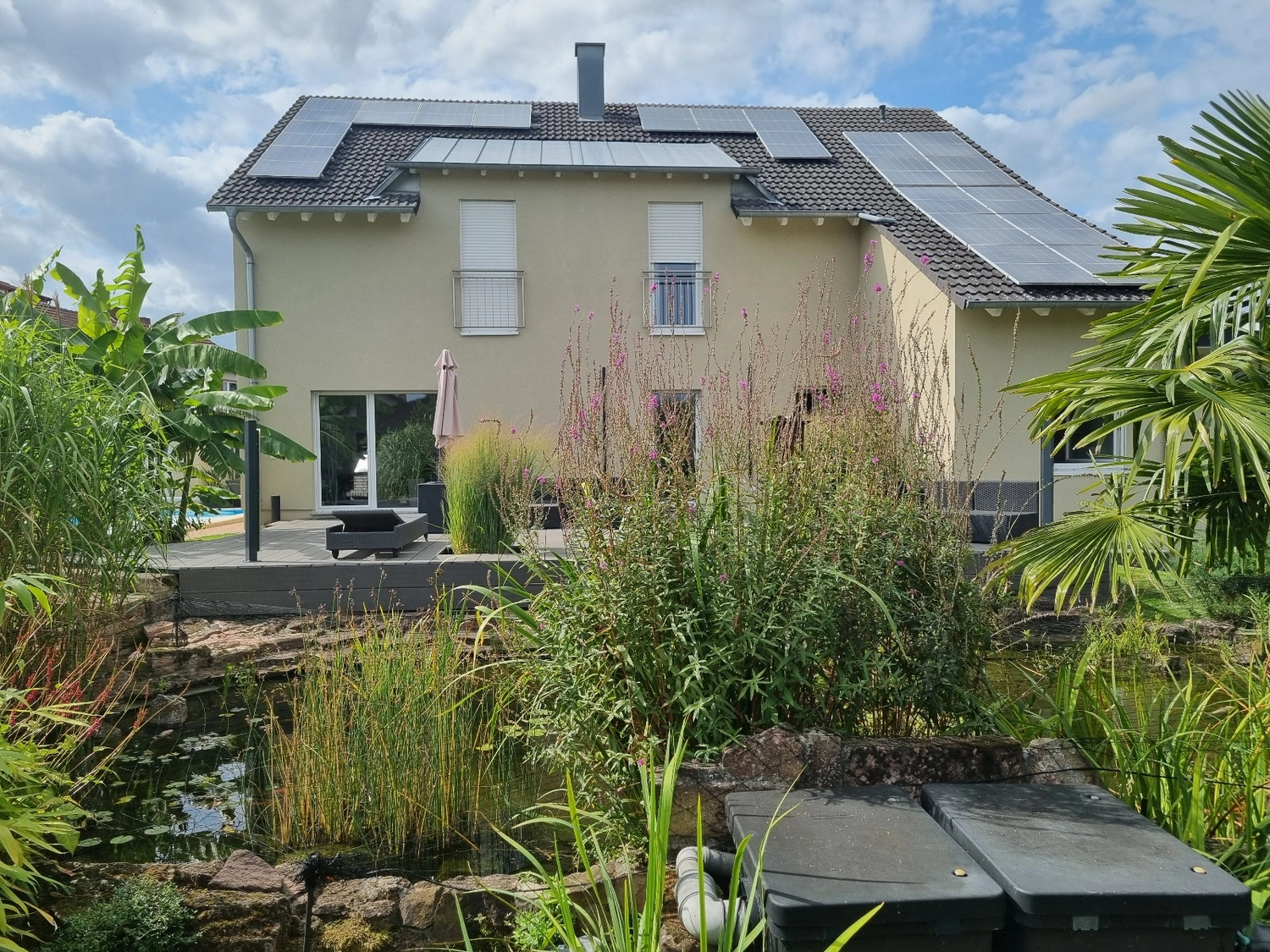 Wärmepumpen von Projektentwickler für Gebäude von grüner Energie