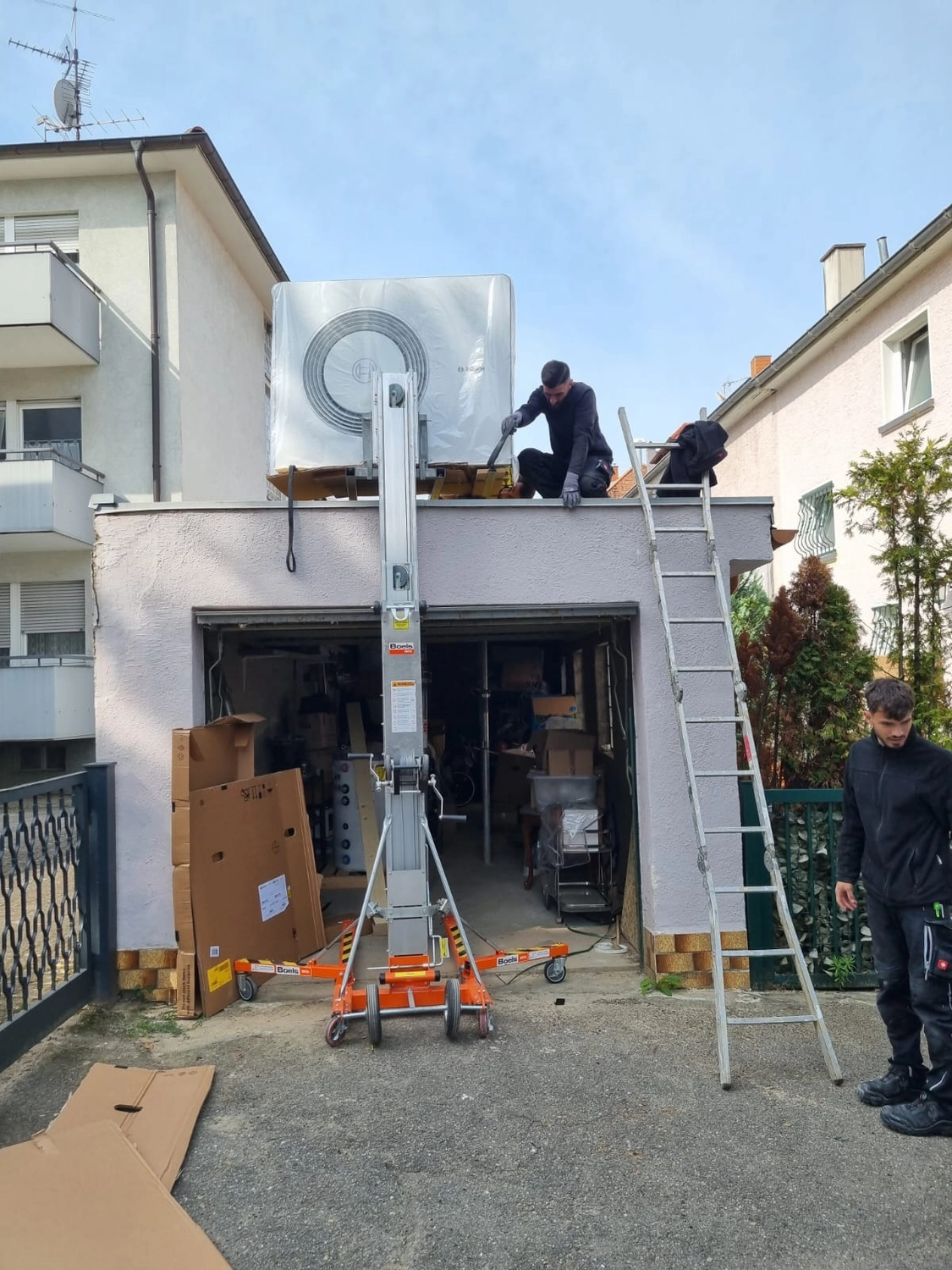 Wärmepumpen von Projektentwickler für Gebäude von grüner Energie